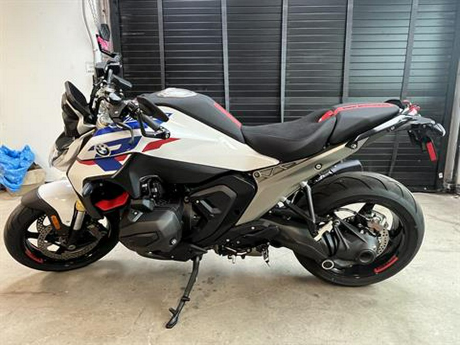 2026 BMW R 1300 R