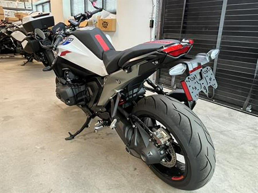 2026 BMW R 1300 R