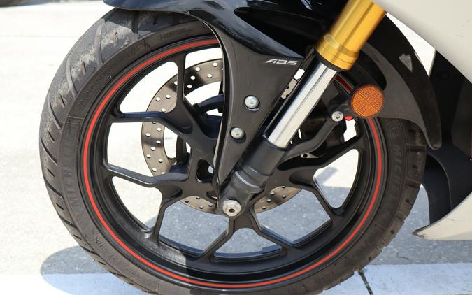 2020 Yamaha Motor Corp., USA YZF-R3 ABS