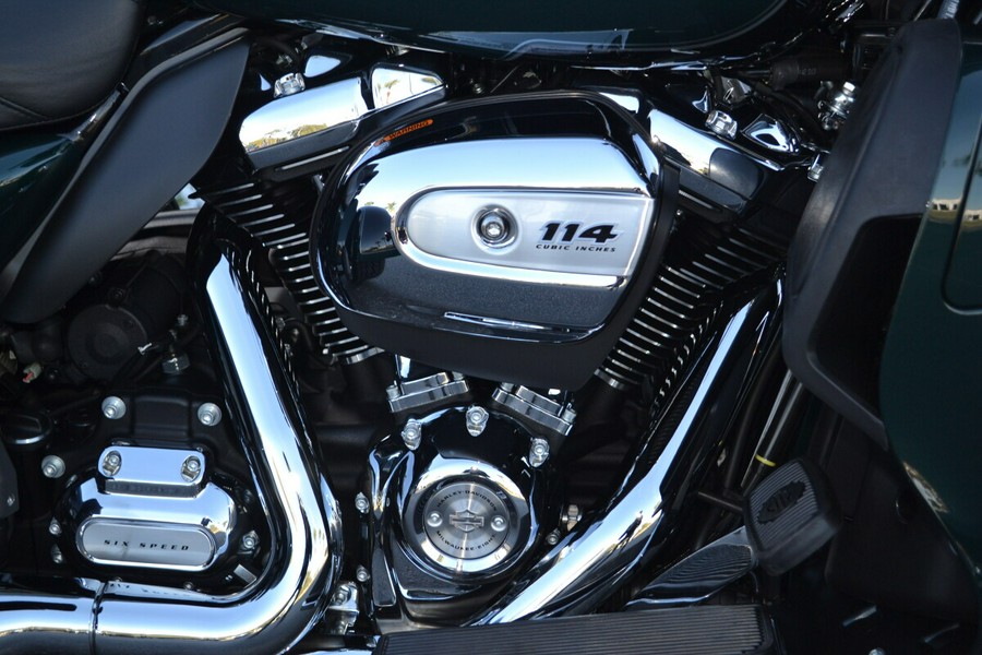 2024 Harley-Davidson Tri Glide Ultra Alpine Green / Vivid Black - FLHTCUTG