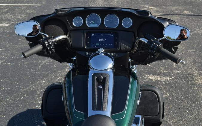 2024 Harley-Davidson Tri Glide Ultra Alpine Green / Vivid Black - FLHTCUTG