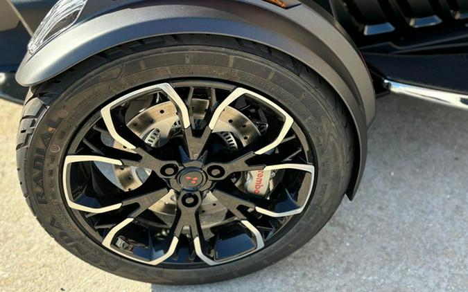 2022 Can-Am Spyder RT Limited Chrome Wheels