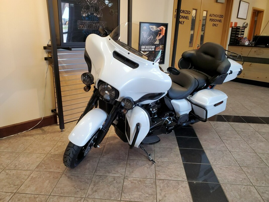 2024 Harley-Davidson Ultra Limited White Onyx Pearl - Black Finish