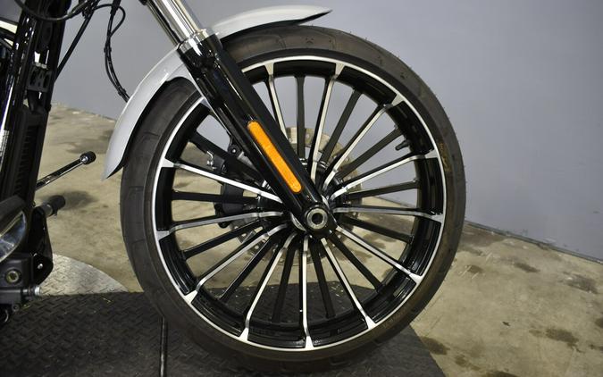 2024 Harley-Davidson Breakout 117