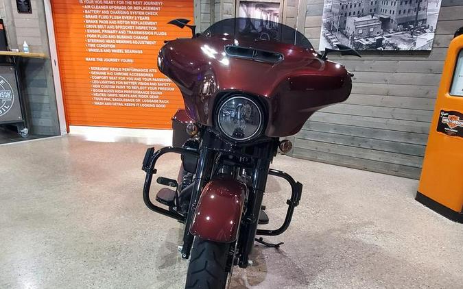 2018 Harley-Davidson® FLHXS - Street Glide® Special