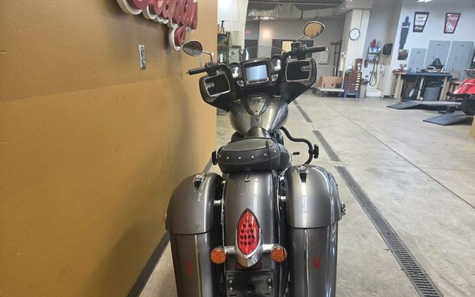 2018 Indian Chieftain Dark Horse ABS Thunder Black Smoke