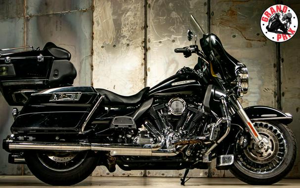 2011 Harley-Davidson® FLHTC - Electra Glide® Classic