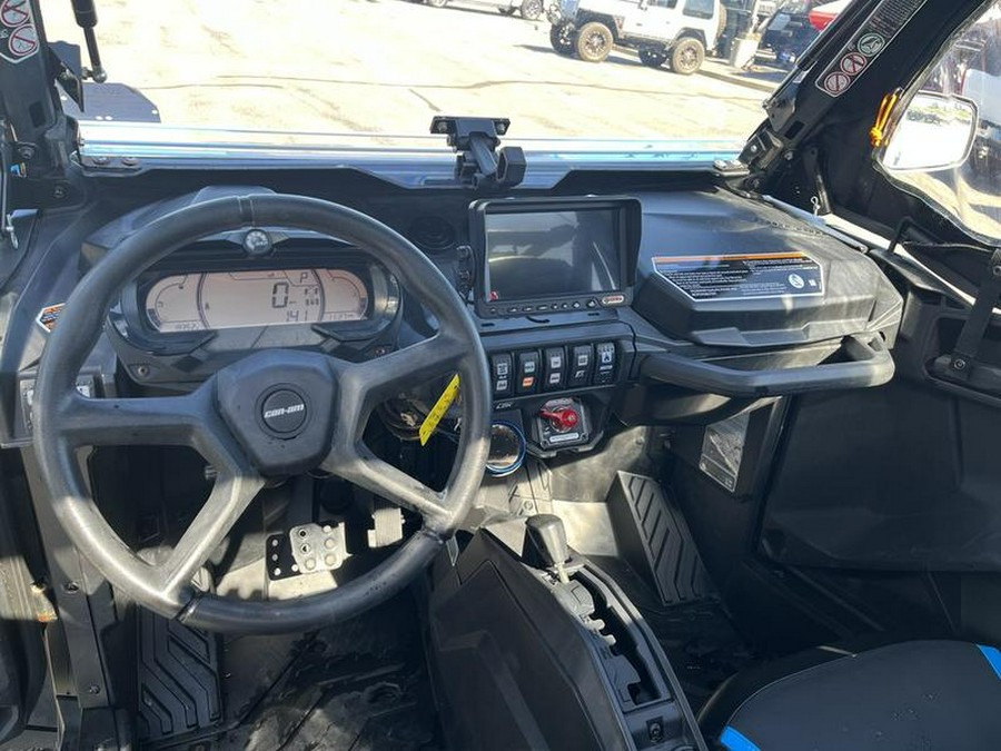 2019 Can-Am® Maverick™ Sport X RC 1000R