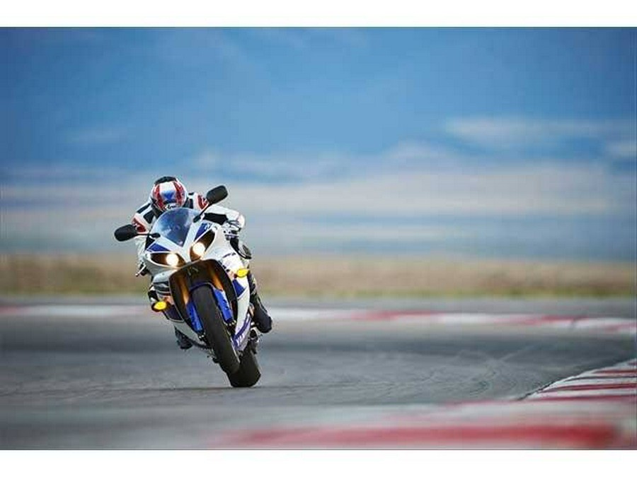 2014 Yamaha Motor Corp., USA YZF-R1