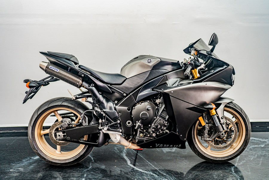 2014 Yamaha Motor Corp., USA YZF-R1