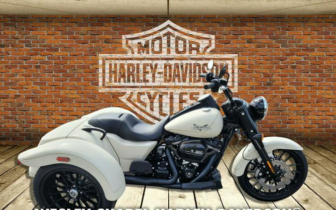 2023 Harley-Davidson Freewheeler