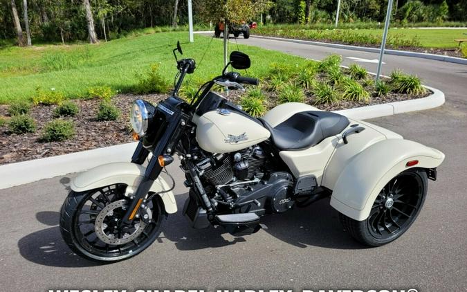 2023 Harley-Davidson Freewheeler