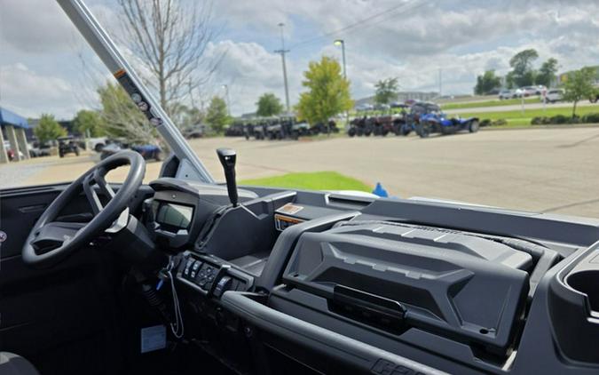 2025 Can-Am Defender MAX X Mr With Half-Doors HD10 Hyper Silver & Legion Red
