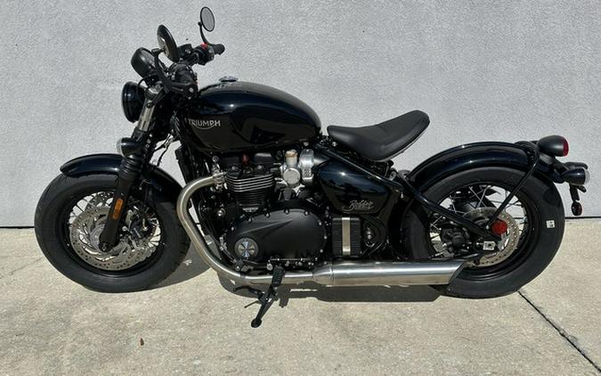 2024 Triumph Bonneville Bobber Jet Black