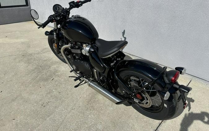 2024 Triumph Bonneville Bobber Jet Black