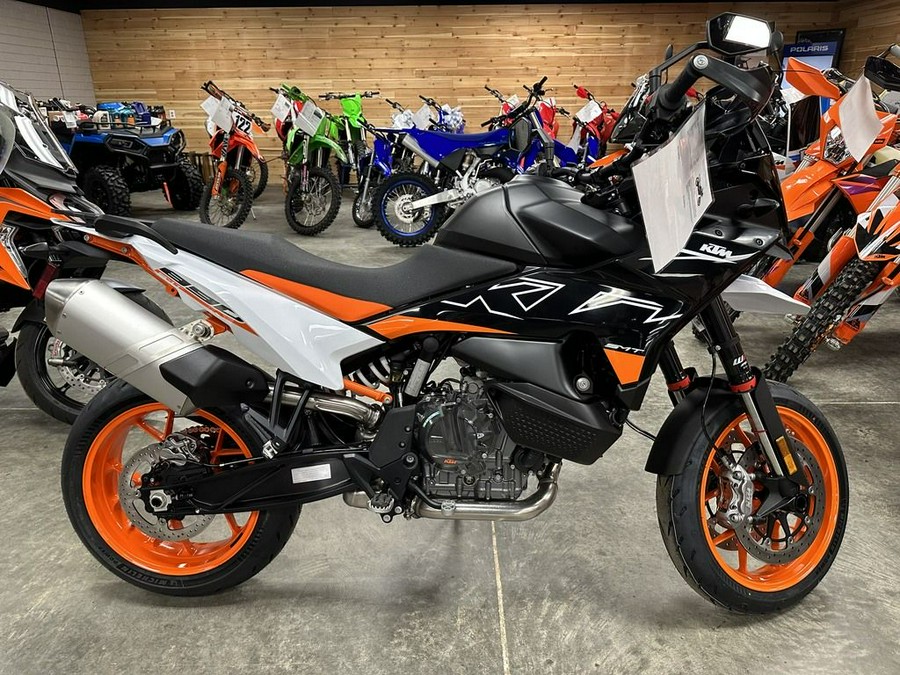 2024 KTM 890 SMT