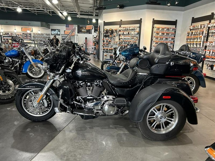 2018 Harley-Davidson® FLHTCUTG - Tri Glide® Ultra