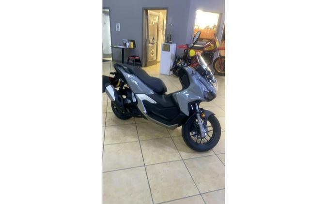 2026 ADV160 - Honda