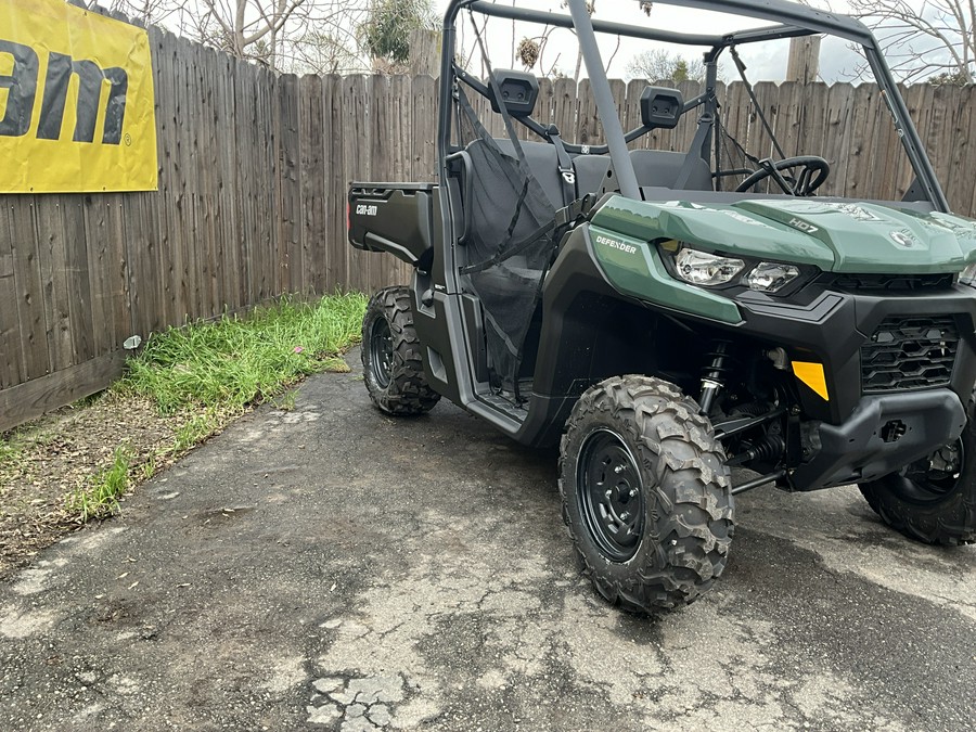 2023 Can-Am Defender