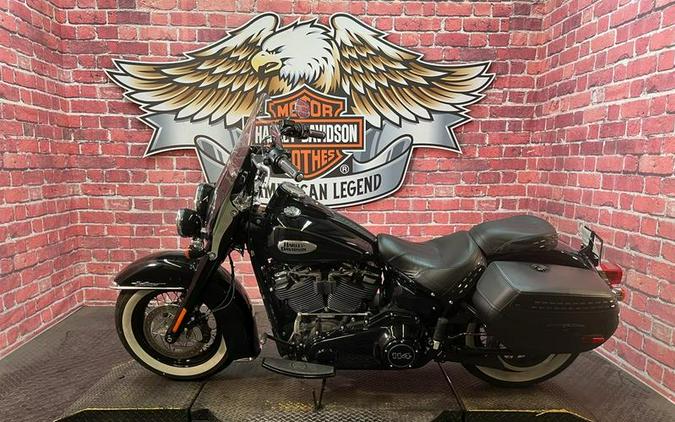 2021 Harley-Davidson® FLHCS - Heritage Classic 114