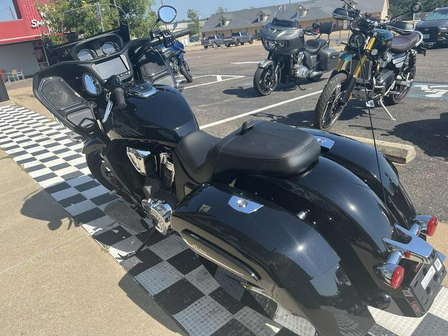 2024 Indian Motorcycle® Challenger® Black Metallic