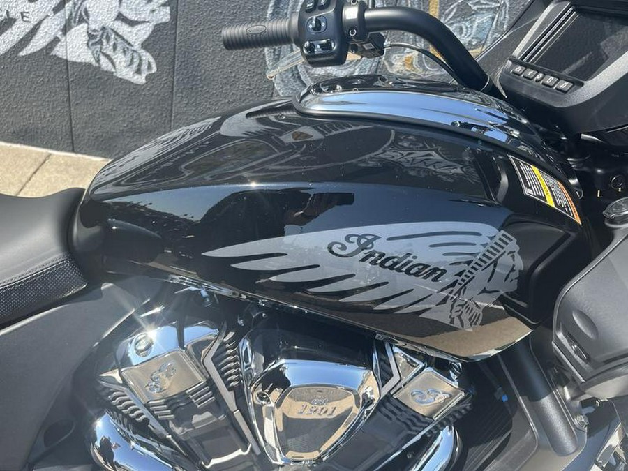 2024 Indian Motorcycle® Challenger® Black Metallic