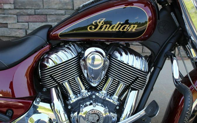 2017 Indian Chief Classic Burgundy Metallic Over Thunder Blac