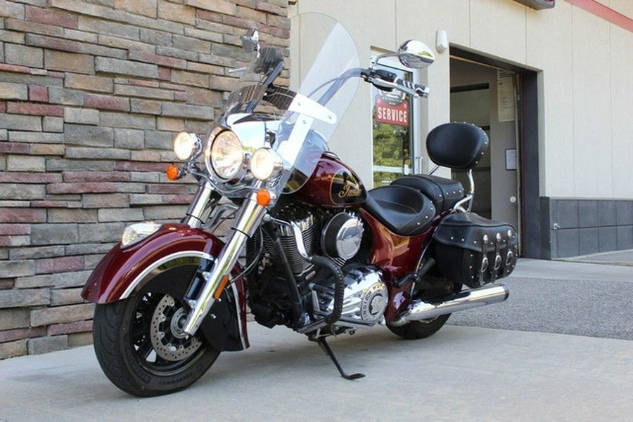 2017 Indian Chief Classic Burgundy Metallic Over Thunder Blac