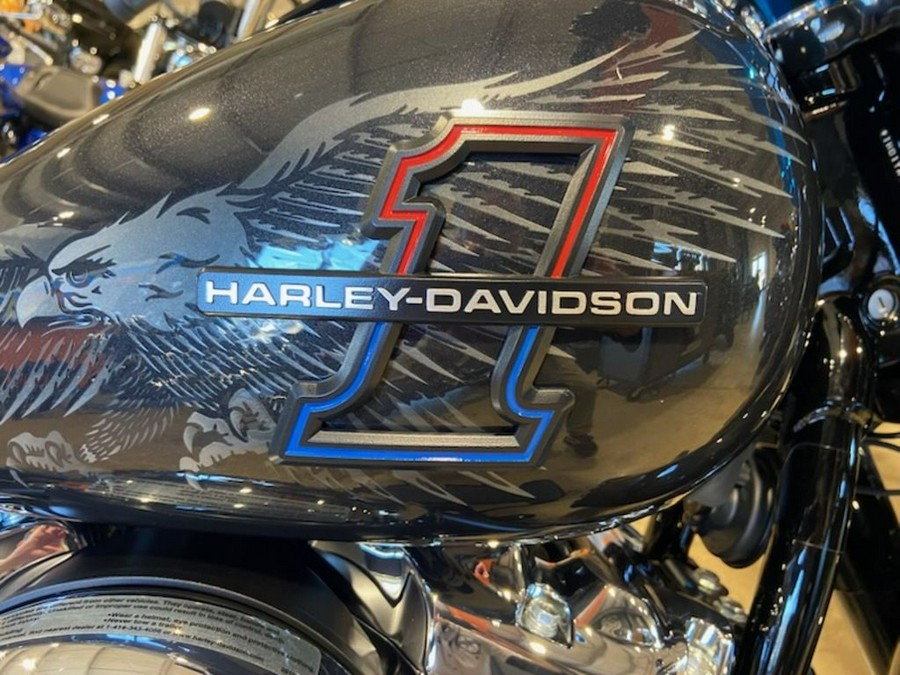 2026 Harley-Davidson® FLHC - Heritage Classic