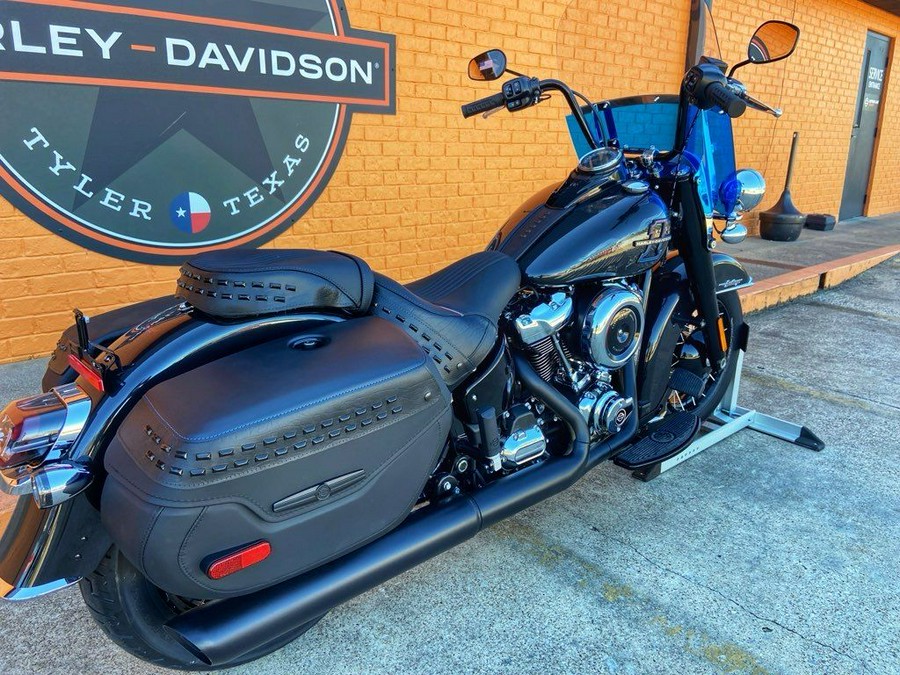 2026 Harley-Davidson® FLHC - Heritage Classic