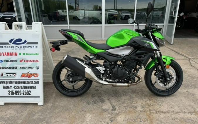 2024 Kawasaki Z500 ABS Candy Lime Green/Metallic Flat Spark Black/Metallic Graphite Gray