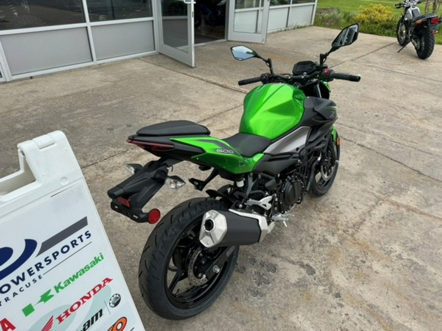 2024 Kawasaki Z500 ABS Candy Lime Green/Metallic Flat Spark Black/Metallic Graphite Gray