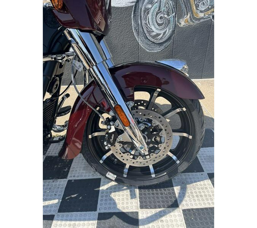 2024 Indian Motorcycle® Chieftain® Limited with Powerband Audio Package Maroon Metallic/Graphics