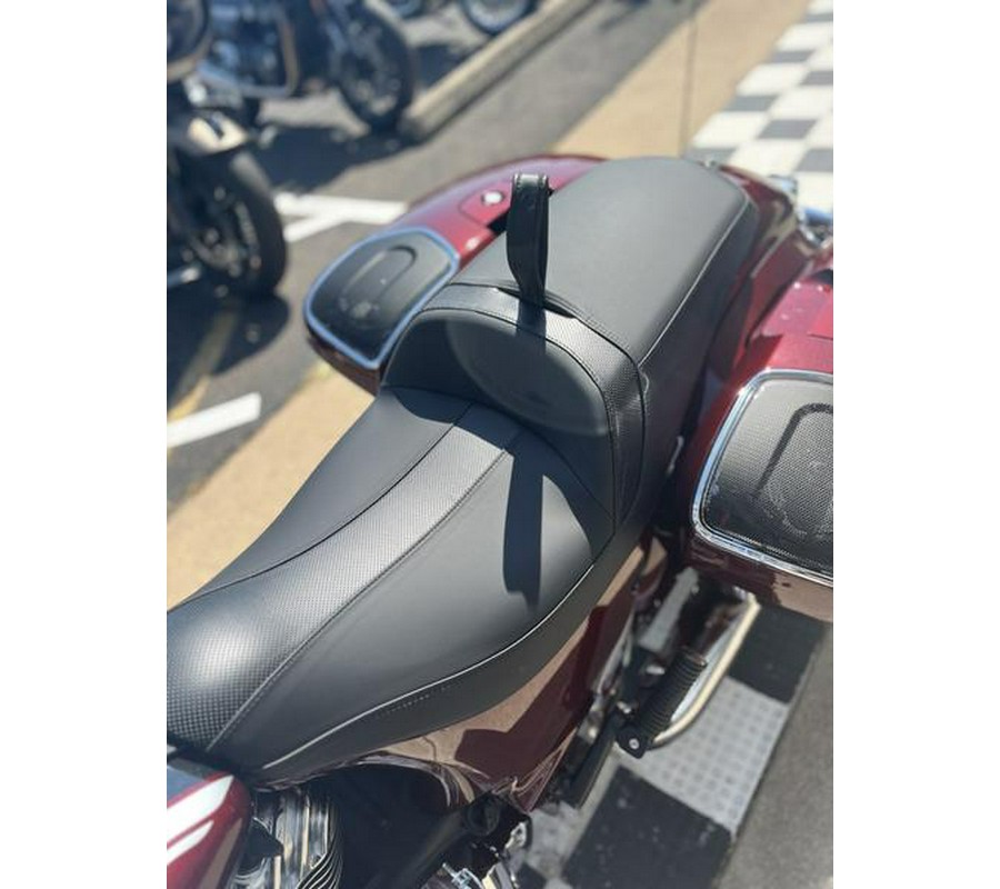 2024 Indian Motorcycle® Chieftain® Limited with Powerband Audio Package Maroon Metallic/Graphics