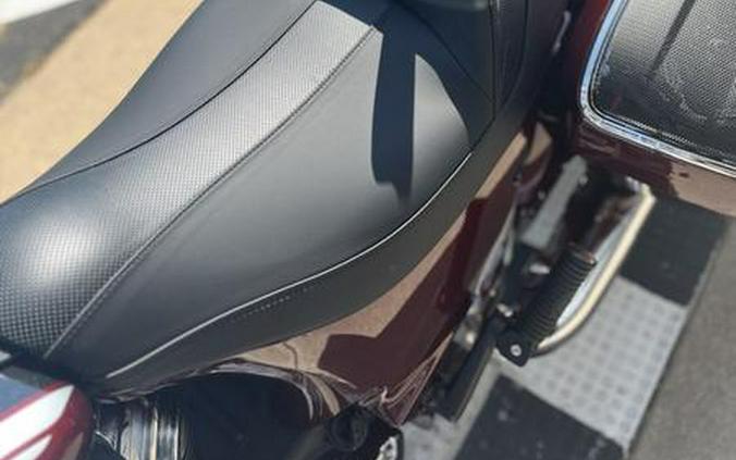 2024 Indian Motorcycle® Chieftain® Limited with Powerband Audio Package Maroon Metallic/Graphics