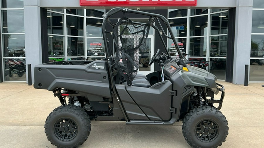 2026 Honda Pioneer 700 Deluxe