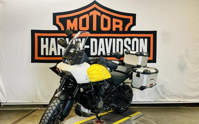 2023 Harley-Davidson® RA1250S - Pan America™ 1250 Special