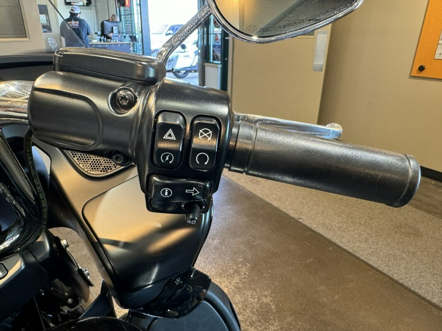 Used 2018 Harley Road Glide Ultra For Sale Wisconsin