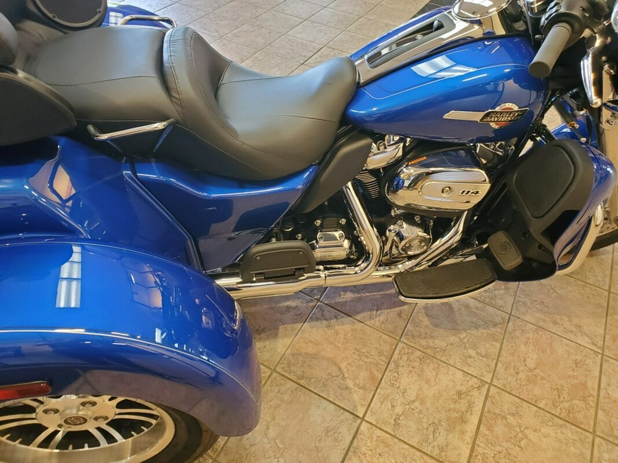 2024 Harley-Davidson Tri Glide Ultra Blue Burst