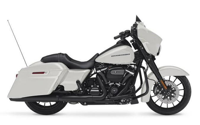 2018 Harley-Davidson® FLHXS -