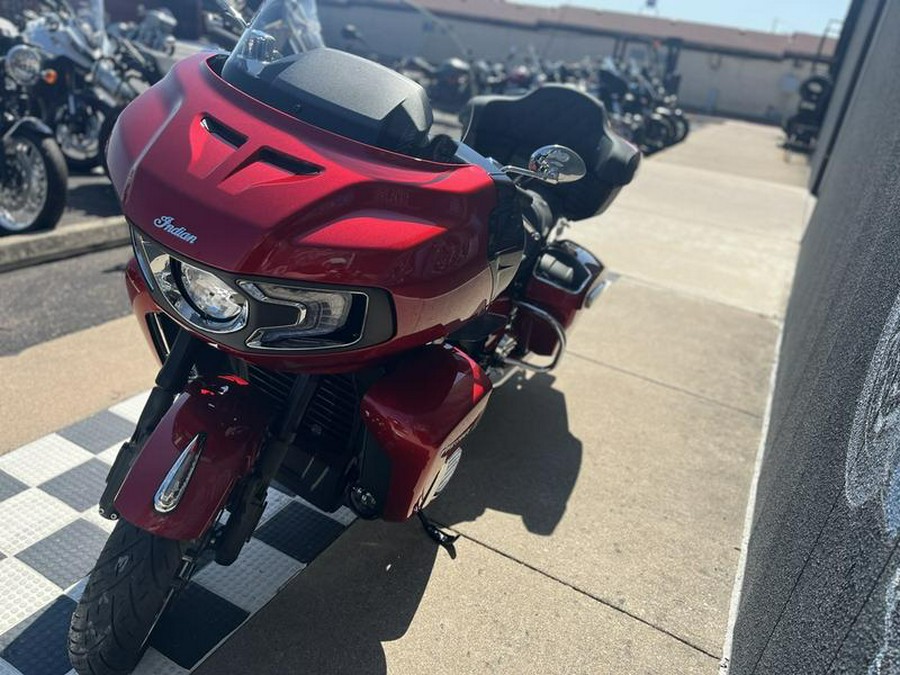 2024 Indian Motorcycle® Pursuit® Limited® with PowerBand Audio Package Sunset Red Metallic