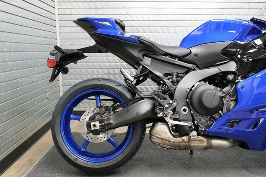 2026 YAMAHA YZFR9