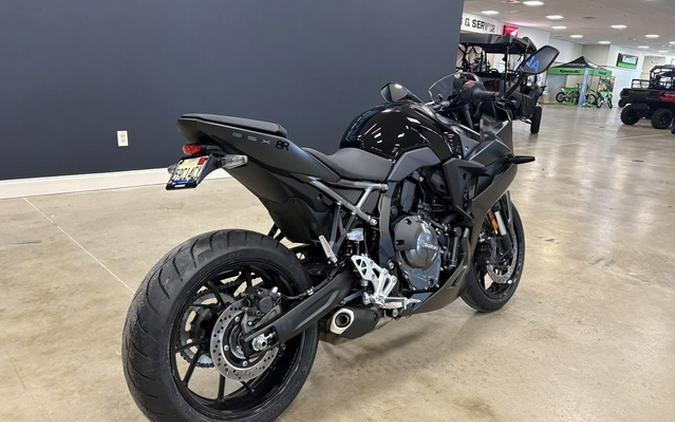 2025 Suzuki GSX-8R