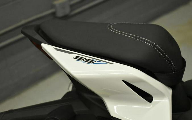 2026 CFMOTO 300SS