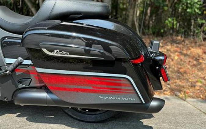 2026 Indian Motorcycle Challenger® Dark Horse® Signature Series
