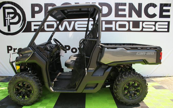 2024 Can-Am™ Defender XT HD7