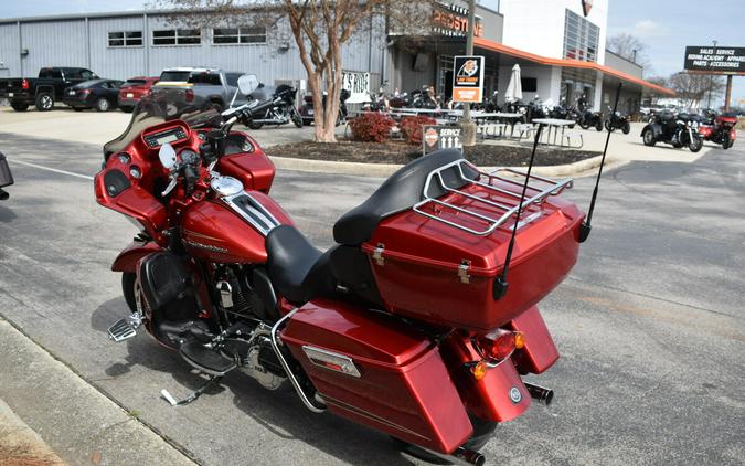 2012 Harley-Davidson® Road Glide® Ultra EMBR RED SUNGLO