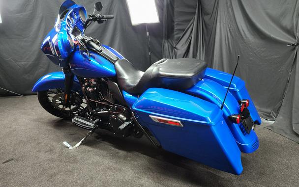 2018 Harley-Davidson® FLHXS Street Glide Special