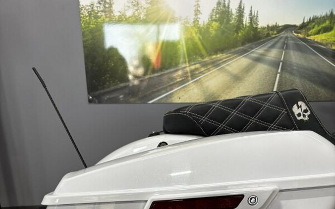 2016 Harley-Davidson® Street Glide® Special CRUSHED ICE PRL