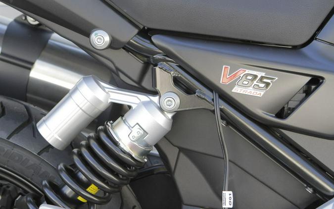 2027 Moto Guzzi V7 Stone